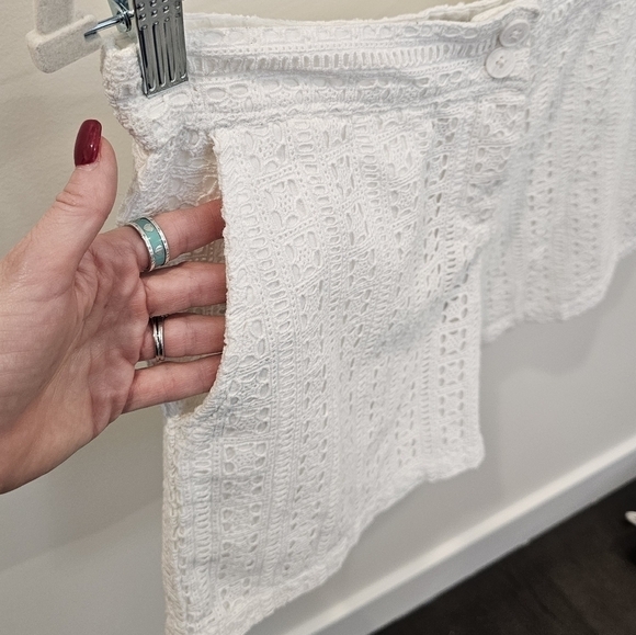 Tommy Bahama NWT White Port De Eyelet Lace Shorts Size 4 - Picture 5 of 15